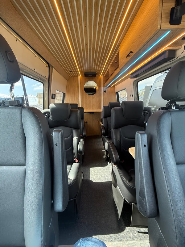CLASS 2024ss エプロン New 2024 Mercedes-Benz Sprinter Cargo Van Full-size Cargo